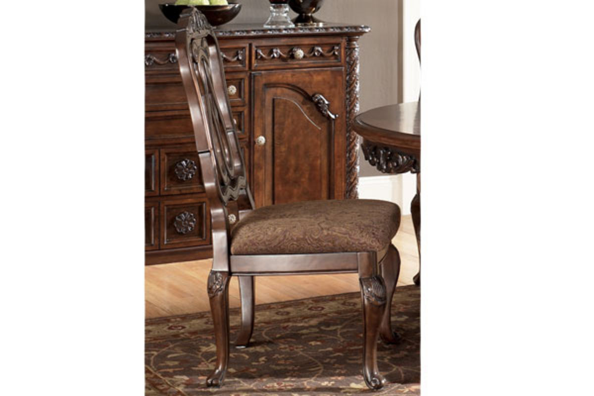 North Collection (Dining Room) at GardnerWhite Furniture