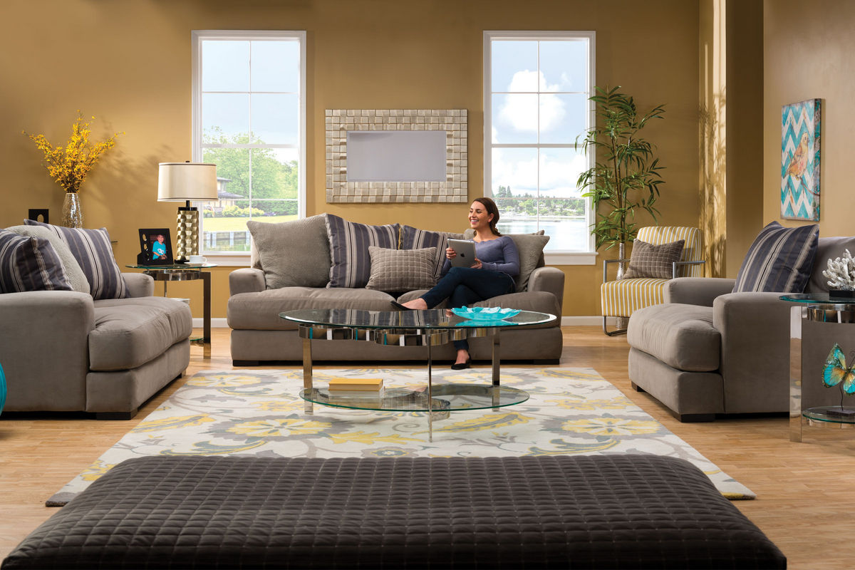 Carlin by Jonathan Louis Collection