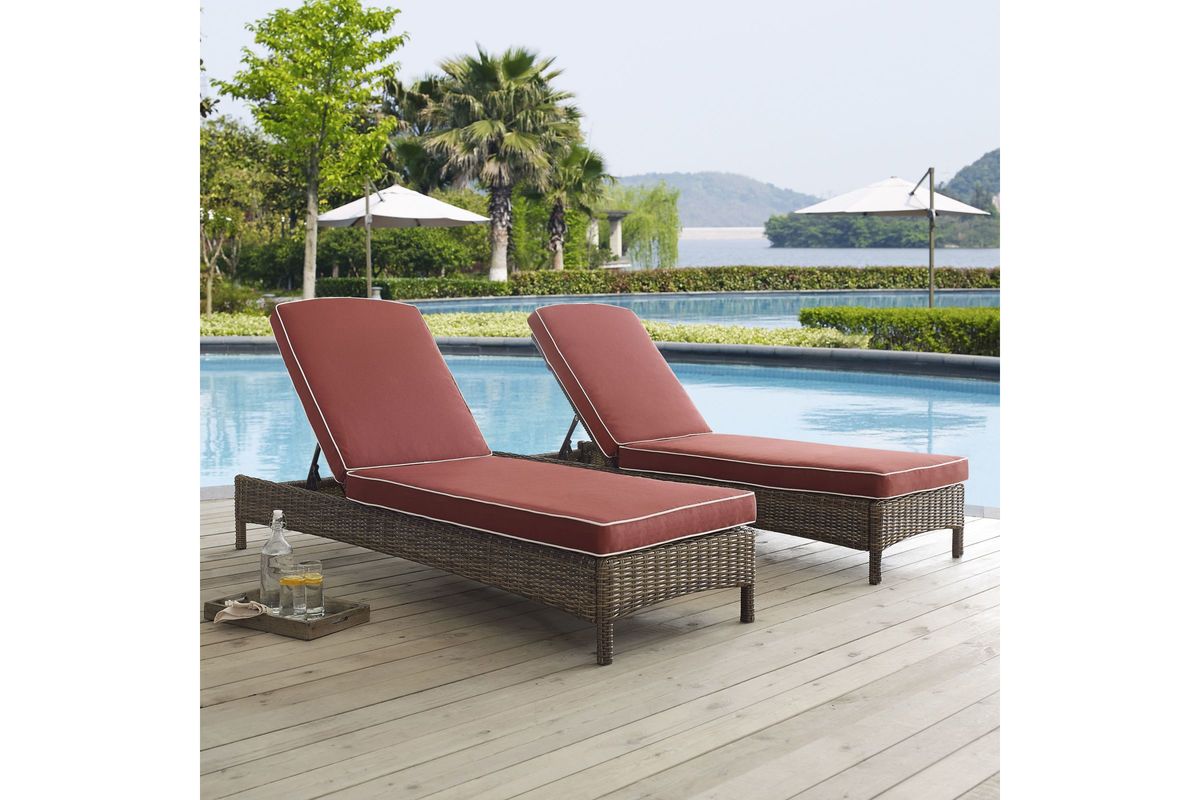 Bradenton Chaise Lounge in Weathered Brown Wicker with Sangria Cushions